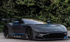 米兰体育官网-拜仁血拼墨西哥防线，卡瓦哈尔化身关键先生定乾坤