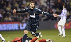 中国米兰体育-鏖战五局定乾坤，石宇奇领衔马来西亚队力克德国队，谱写羽坛新章