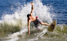 米兰APP下载-岭南风暴席卷金州，郭艾伦关键制胜，广东队史诗翻盘勇士