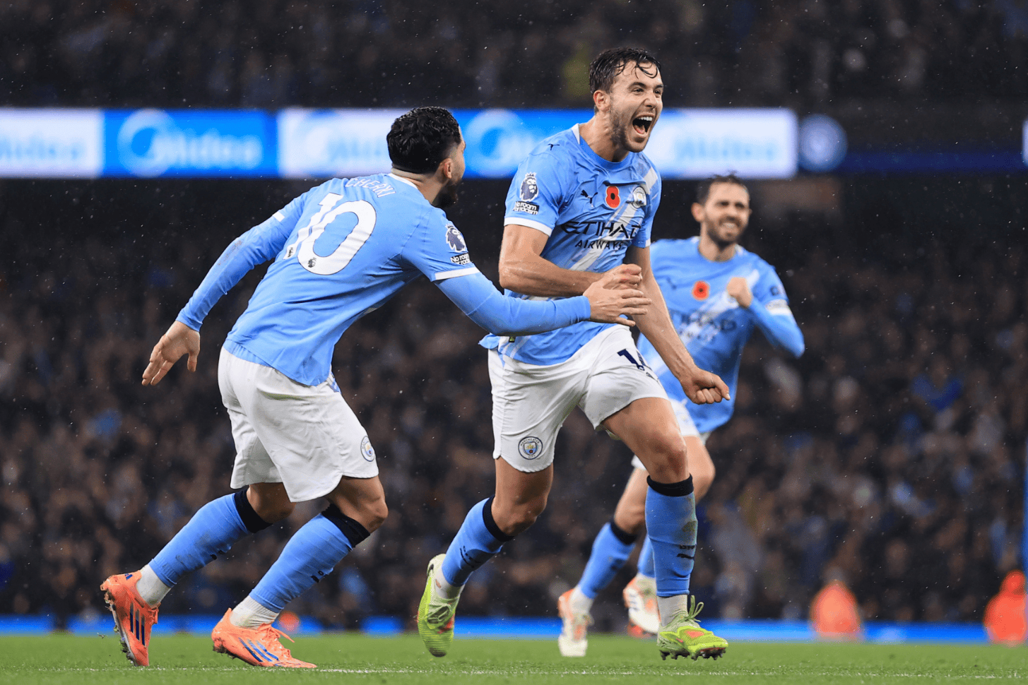 关于曼城客场战平利物浦晋级欧冠八强之路扑朔迷离的信息