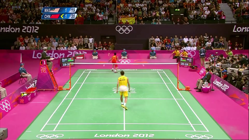 丹麦羽毛球队鏖战英格兰羽毛球队，林丹统治全场的简单介绍