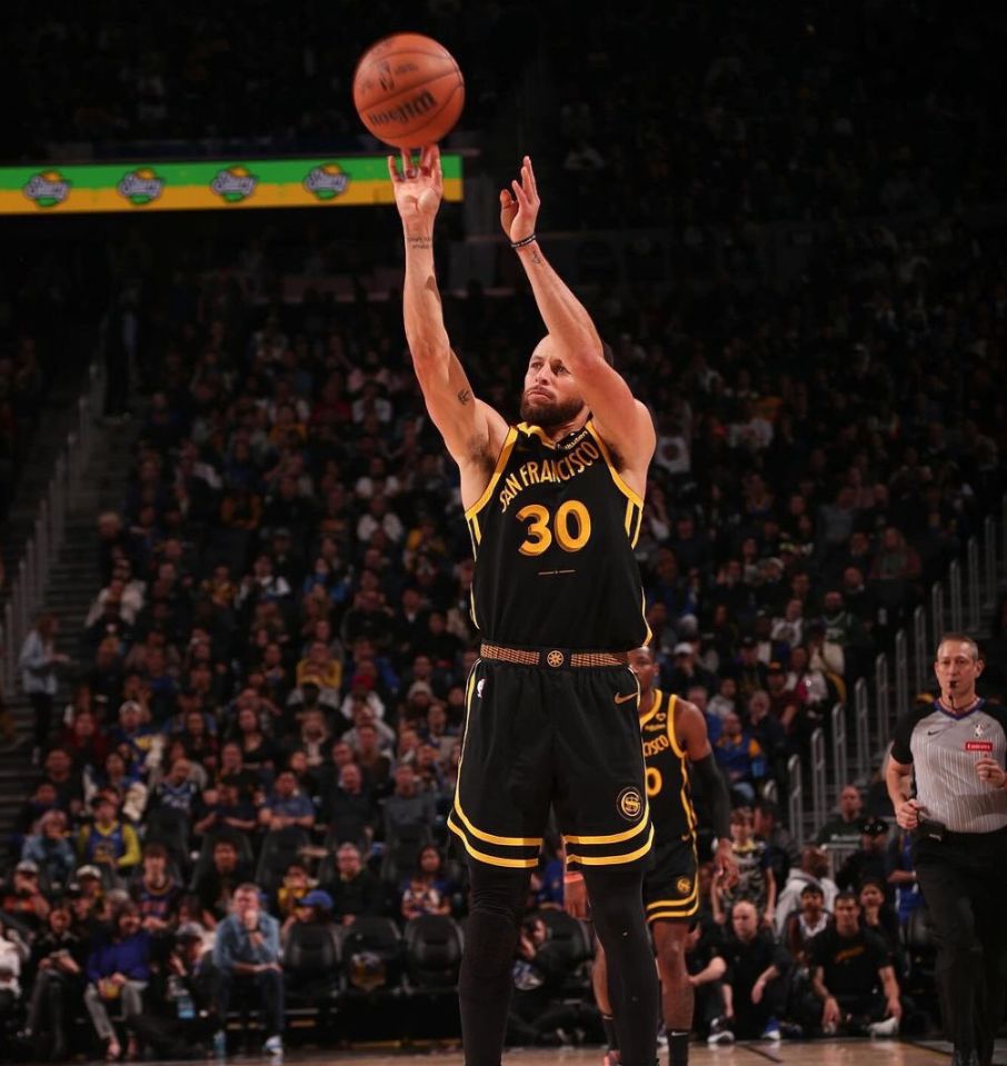 山西队力克雷霆，库里高光表现的简单介绍