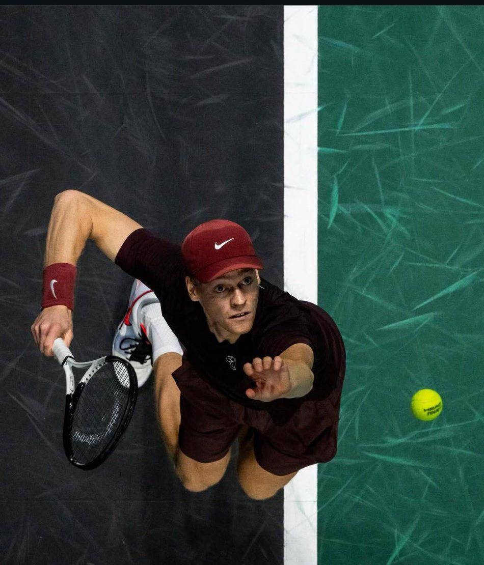 包含拉沃尔杯横扫蒙特卡洛大师赛，辛纳刷新纪录的词条