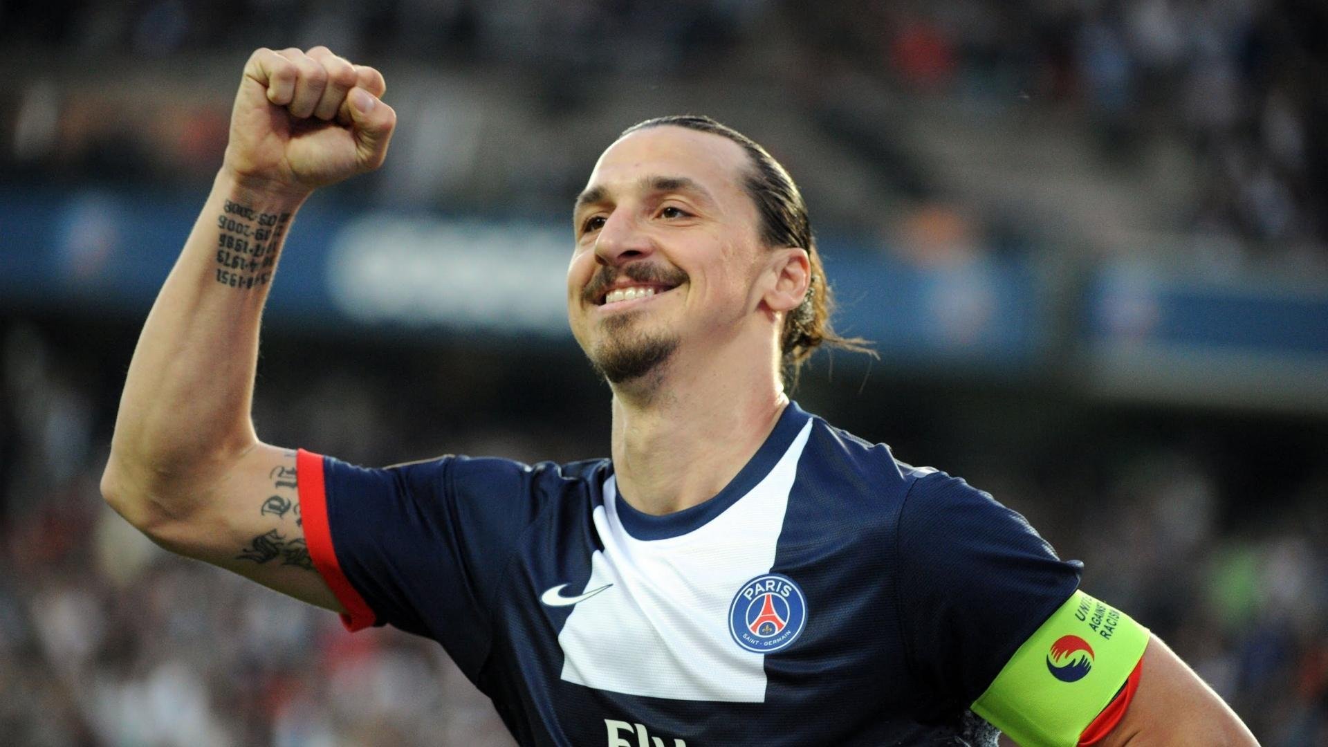 欧冠半决赛焦点战，里昂强行终结巴拉圭，战术纪律铸就经典胜利